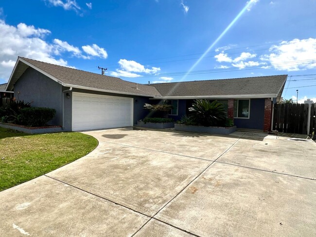 property at 5892 Chinook Dr