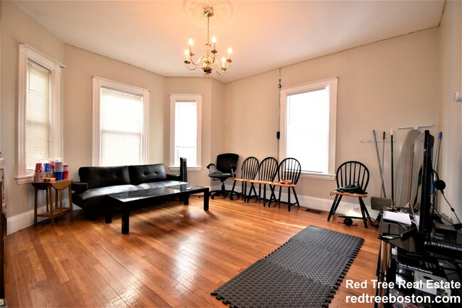 201 Hillside St, Unit #1 in Boston, MA - Building Photo - Building Photo