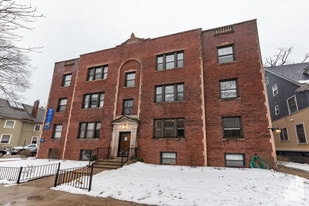 1143 Maple Ave in Evanston, IL - Building Photo