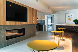 Upper Ivy Residences in Culver City, CA - Building Photo - Building Photo