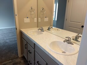 402 Skyraider Way in Fort Collins, CO - Building Photo - Building Photo