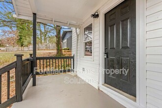 1903 Larkin St in Greensboro, NC - Building Photo - Building Photo