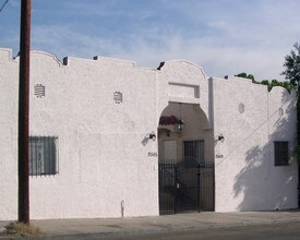 2505-2509 Malabar St in Los Angeles, CA - Foto de edificio - Building Photo