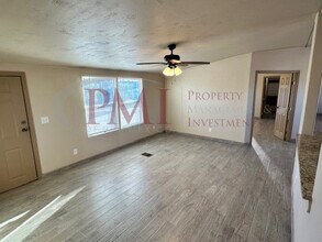 5361 Jemez Way in Las Cruces, NM - Building Photo - Building Photo