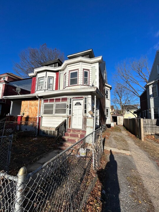 234 Euclid Ave in Trenton, NJ - Building Photo