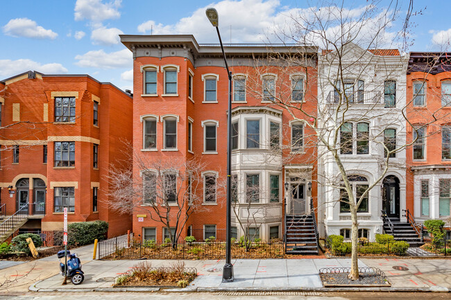 1310 12th St NW in Washington, DC - Building Photo - Building Photo