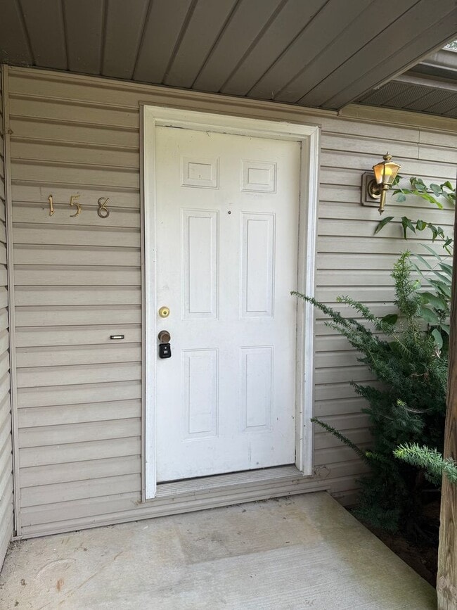 158 Willow Ct in Bloomington, IN - Building Photo - Building Photo