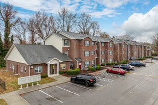 1501 Shire Ln in Chesapeake, VA - Building Photo