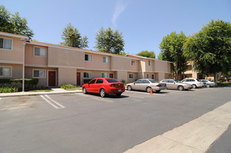 Village Meadows in Hemet, CA - Building Photo - Building Photo