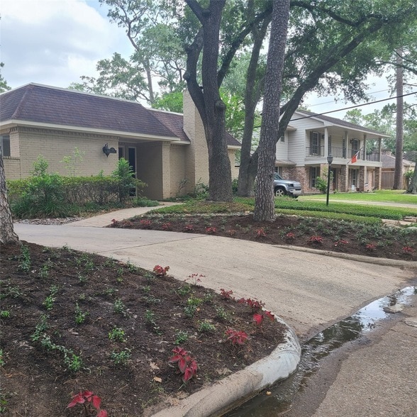 354 Tealwood Dr in Houston, TX - Building Photo - Building Photo