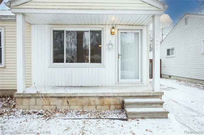 6027 Wilmer St in Westland, MI - Foto de edificio - Building Photo