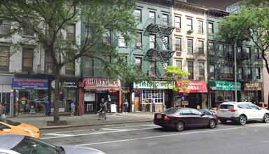 568 Ninth Ave in New York, NY - Building Photo - Building Photo