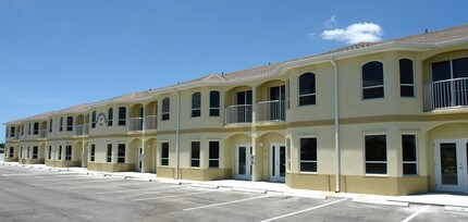 3514 Santa Barbara Blvd in Cape Coral, FL - Building Photo - Building Photo