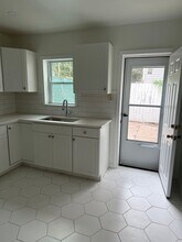 2526 Almond St in Philadelphia, PA - Building Photo - Building Photo