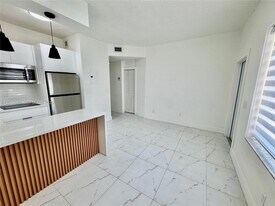 421 NW 13th Ave in Miami, FL - Building Photo