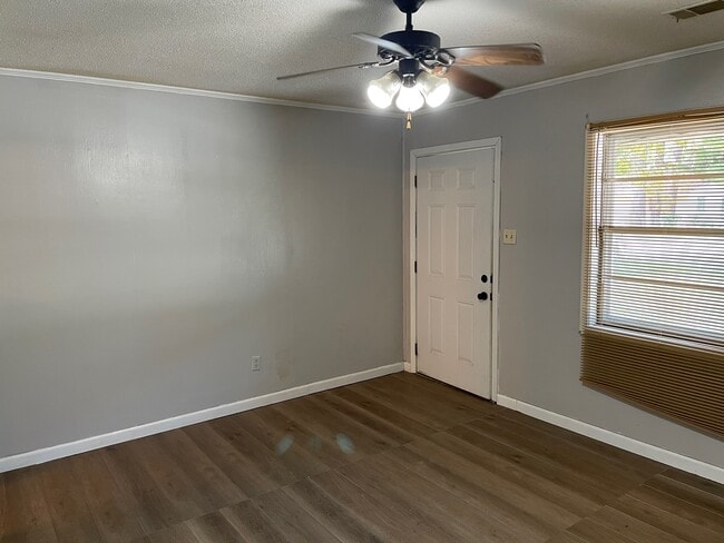 320 Logan St in Newport, AR - Building Photo - Building Photo