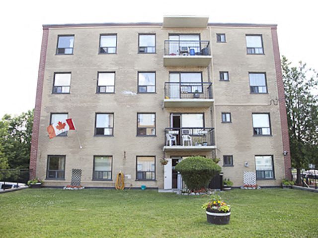 Glen Park Apartments in Toronto, ON - Building Photo