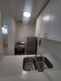 14926 Hawthorne Blvd photo'