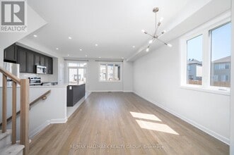315 Blossom Pass Ter in Ottawa, ON - Building Photo - Building Photo