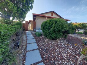 3025 Belfast Way in Richmond, CA - Building Photo - Building Photo