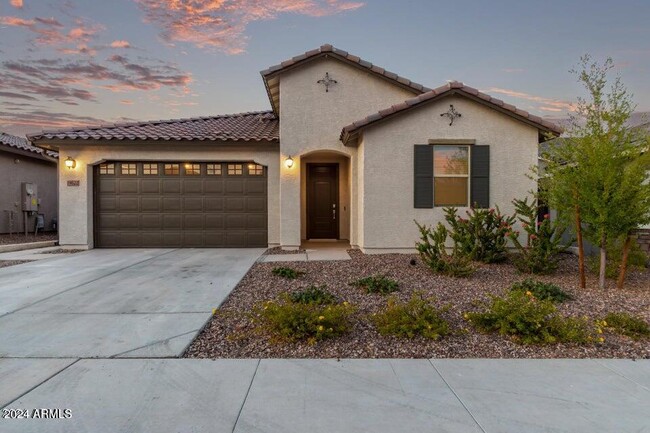 19622 W Badgett Ln in Litchfield Park, AZ - Building Photo - Building Photo