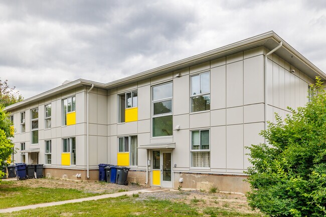 997 Wilfrid-Laurier Rue