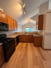2270 Twilight Dr in Aurora, IL - Foto de edificio - Building Photo