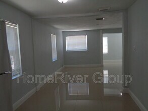 500 NW 9th Ave in Pompano Beach, FL - Building Photo - Building Photo