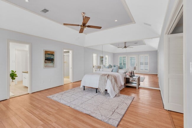 property at 2244 Sul Ross St