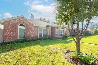 7114 Lo Chalmers Ln in Garland, TX - Building Photo - Building Photo