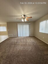 2647 W Lark Ave in Visalia, CA - Building Photo - Building Photo