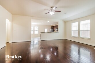 21611 Royal Troon Dr in Porter, TX - Building Photo - Building Photo
