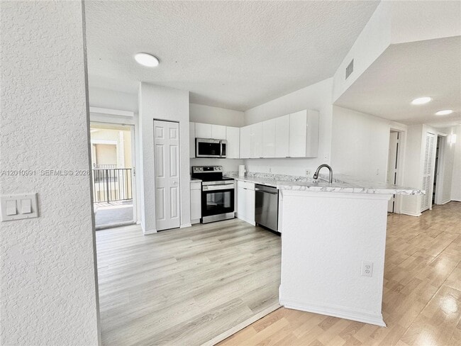 2311 Belmont Ln in North Lauderdale, FL - Building Photo - Building Photo