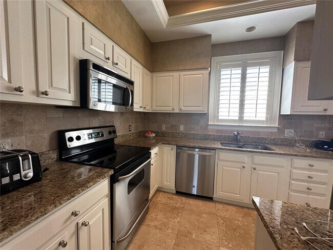 60 Bishopscourt Rd in Osprey, FL - Building Photo - Building Photo