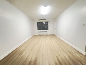31-42 71st St in Queens, NY - Building Photo - Building Photo