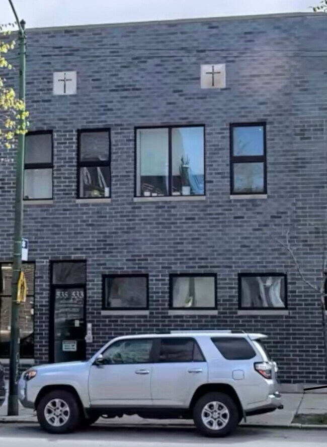 property at 533 N Ashland Ave