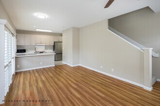 7080 Hawaii Kai Dr in Honolulu, HI - Building Photo - Building Photo