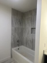 Room in House on Dixon Cir in Gastonia, NC - Building Photo - Building Photo