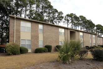 Turtle Creek Apartments in Savannah, GA - Building Photo - Building Photo