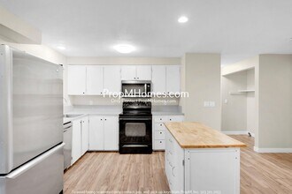 1218 15th St in Oregon City, OR - Building Photo - Building Photo