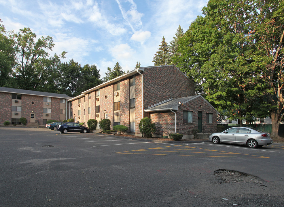 Baymar Apartments in Bristol, CT - Building Photo