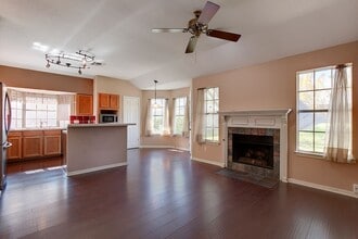 804 Canyon Bend Rd in Pflugerville, TX - Building Photo - Building Photo