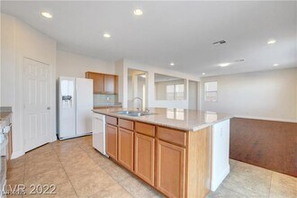 7712 Buckhorn Island Ave in Las Vegas, NV - Building Photo - Building Photo