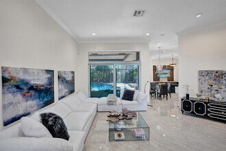 306 Egret Ln in Weston, FL - Building Photo - Building Photo