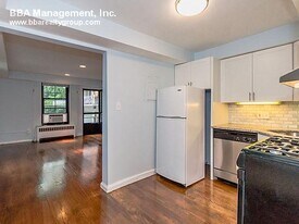 94A Marion St, Unit 4 in Brookline, MA - Building Photo