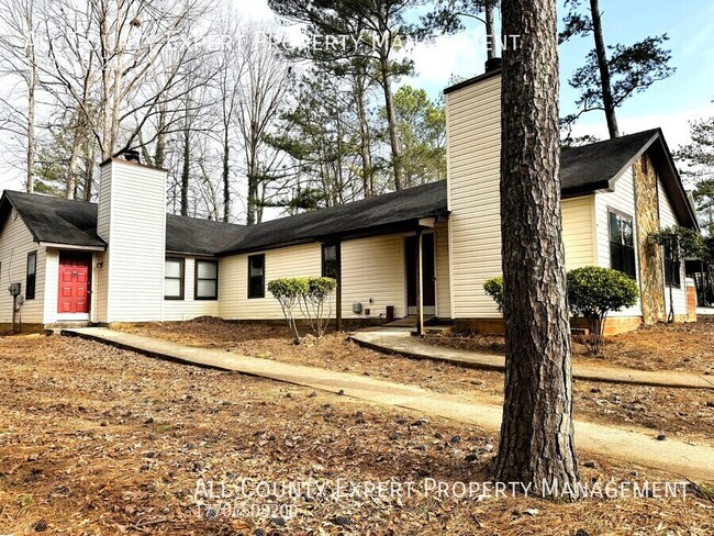 5351 Century Trce in Norcross, GA - Building Photo - Building Photo