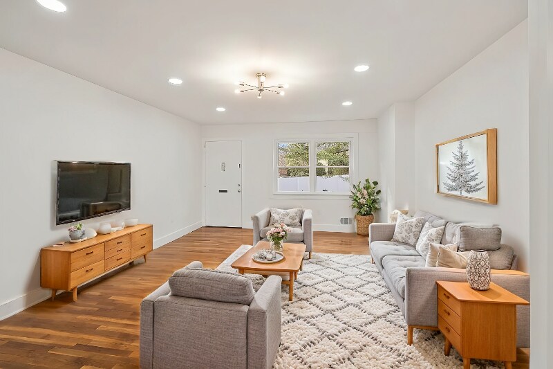 500 Adams Ln in North Brunswick, NJ - Building Photo