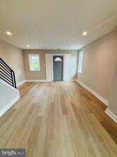 553 Rosalie St in Philadelphia, PA - Building Photo - Building Photo