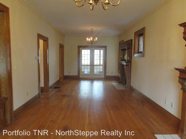 629 Dennison Ave in Columbus, OH - Building Photo - Building Photo