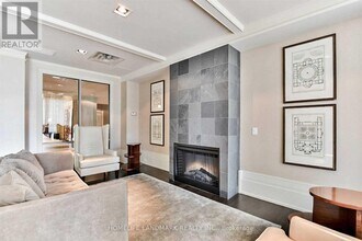 388 Prince of Wales Dr in Mississauga, ON - Building Photo - Building Photo